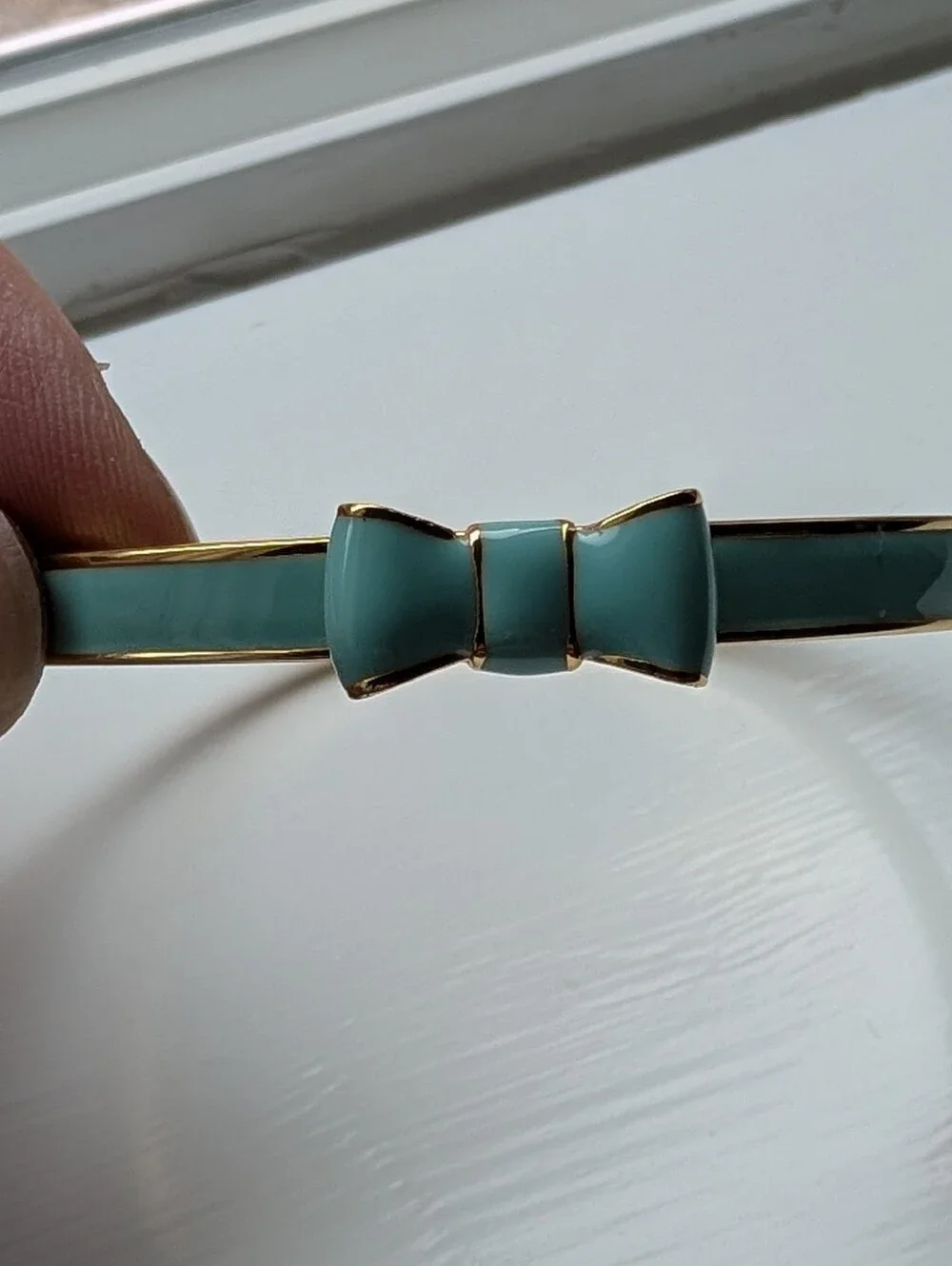 Kate Spade Take A bow Aqua and Gold Enamel Bangle Bracelet - Picture 3 of 5